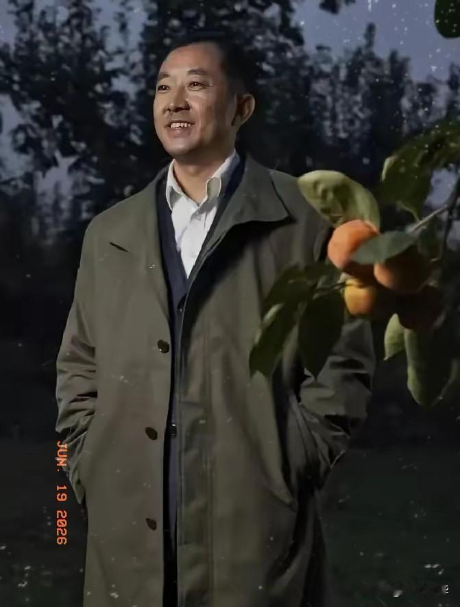 “清华硕士”毕业的县委书记陈行甲，语出惊人：“贪官贪的钱，一个是养儿子，一个是买