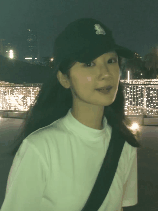 灯光闪烁你最耀眼 