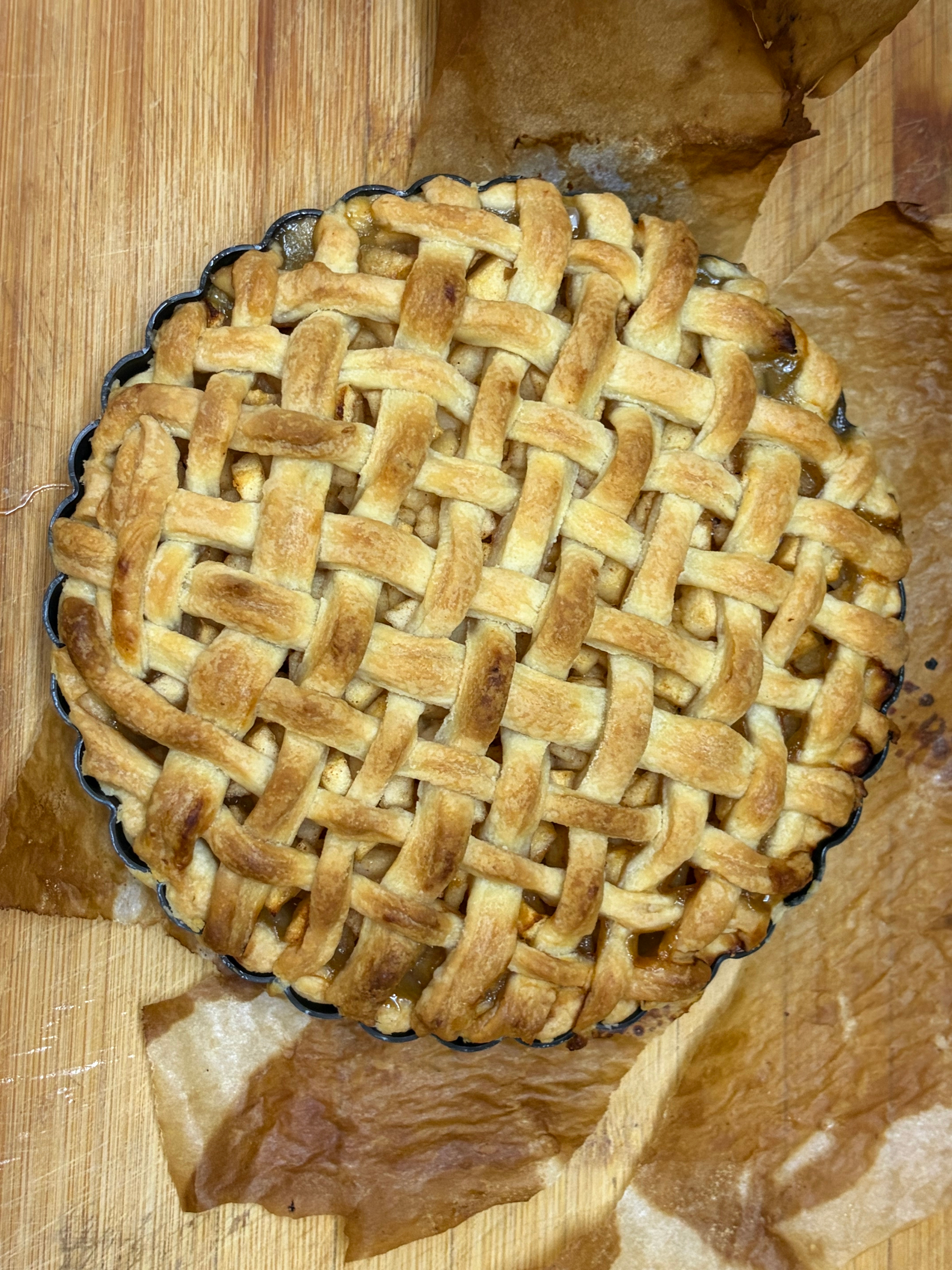 看我编织的完美苹果派🥧😋就是忘了刷蛋液 ​​​