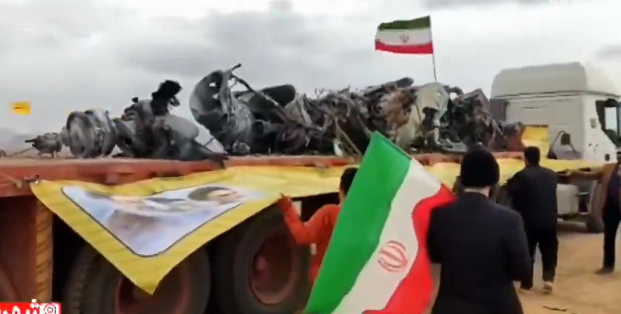 杀人诛心！

在川普举行白宫记者晚宴的时候，伊朗人也搞了一场活动。

不过不是晚