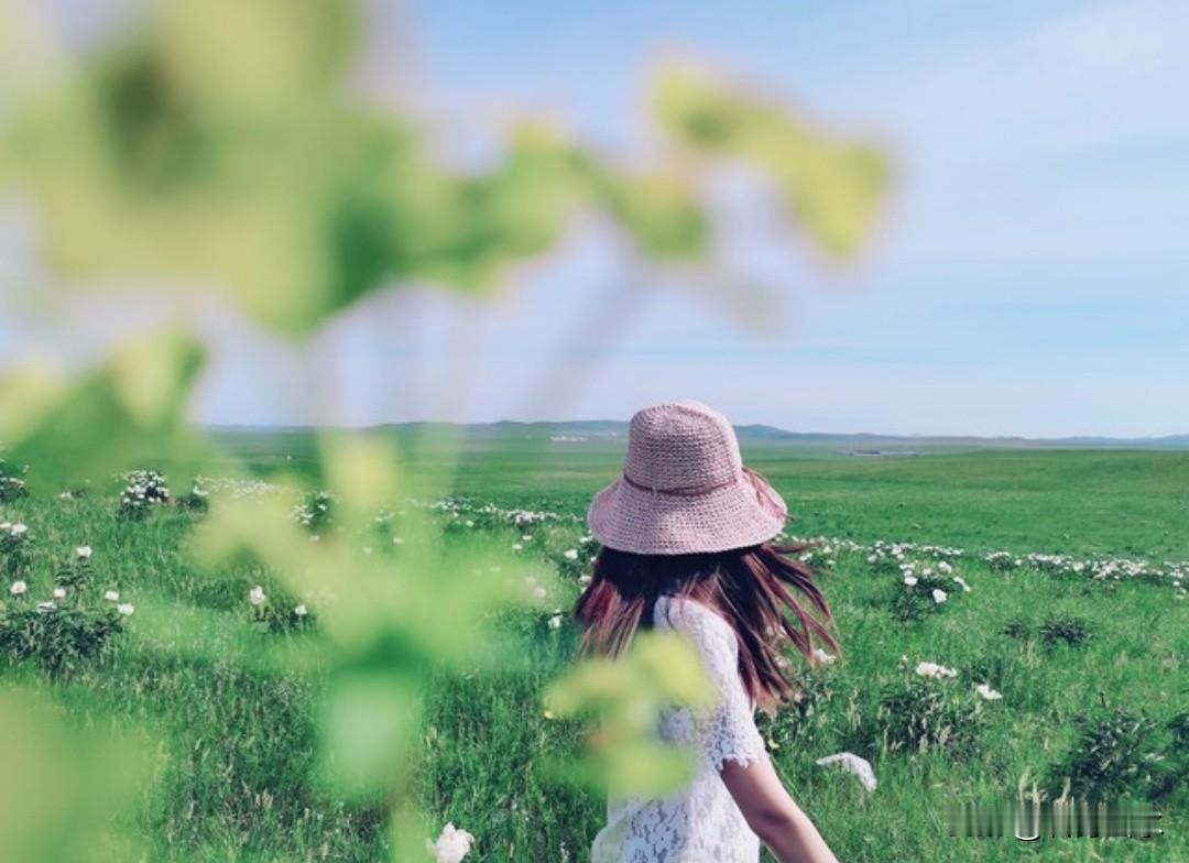 做到下面九个字，麻烦就会越来越少：“人不作、话不多、事不拖。”

人不作，是清醒