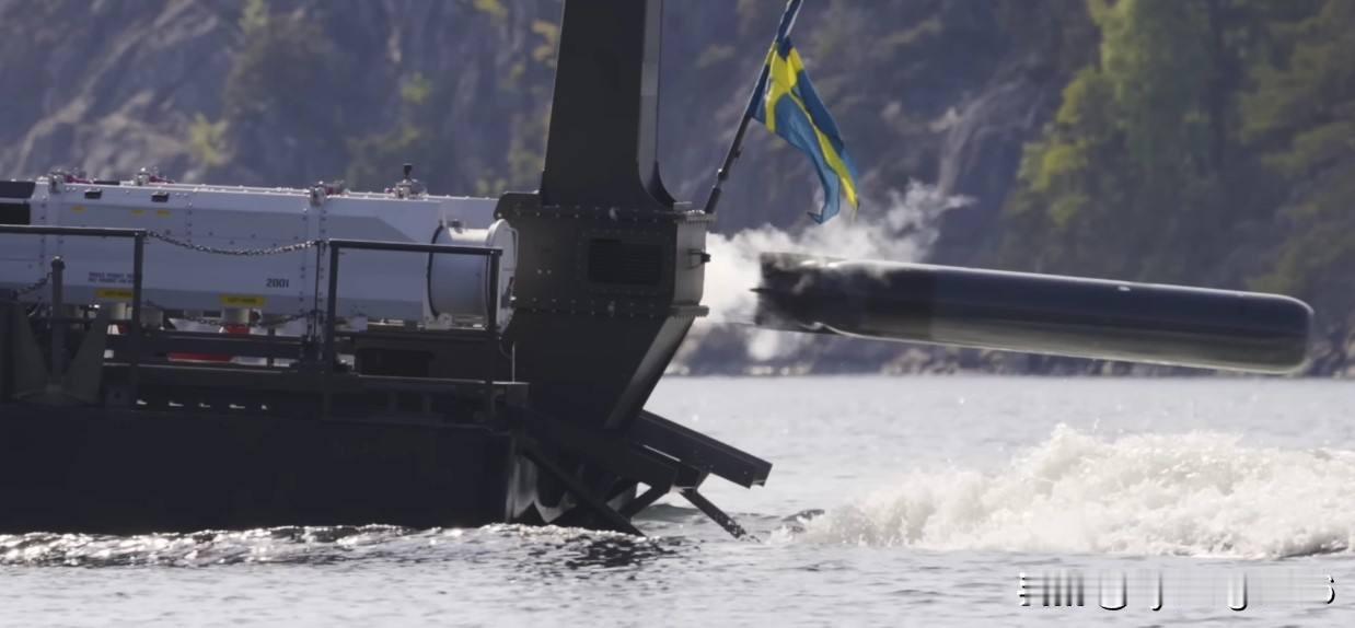 🇸🇪 瑞典萨博（Saab）公司从无人艇上试射鱼雷

瑞典萨博公司宣布，已成功