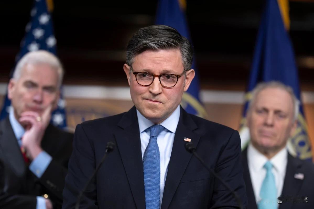 约翰逊在政府部分关门和移民与海关执法局辩论上面临艰难抉择

众议院议长约翰逊面临