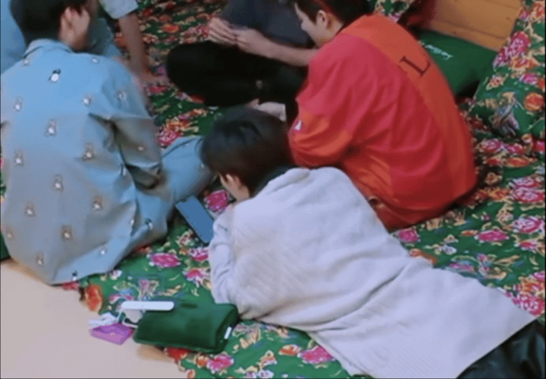 王星越微博玩的这么六，之前点错颜色直播的发言像是个笑话[裂开] ​​​