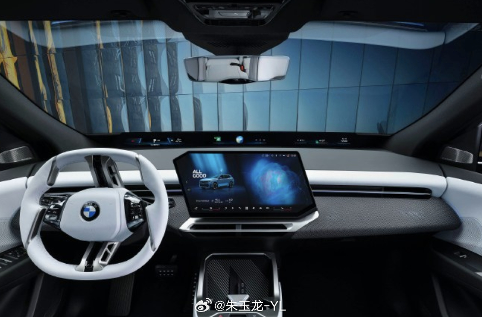 前几天参加了天马电子的汽车交流会，现在零部件企业比如车载的屏厂都有自己的品牌，因