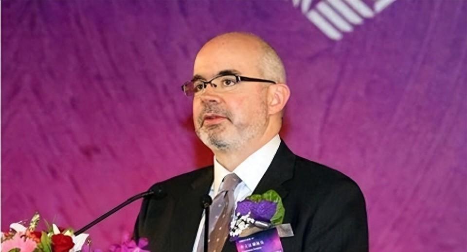 台海僵局，美国战略的困境与反思
台海局势啊，全球都在看，美国对台政策，好模糊，长