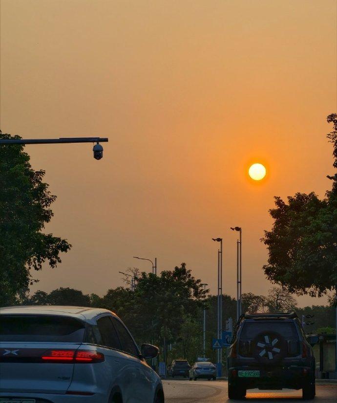 随拍忙碌了一整个上午，回头想竟不知忙了啥，真让人惭愧！老话说人生不如意十有八九，