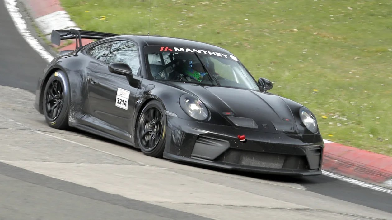 911 GT4来了👇外媒报道命名为911 GT4 Challenge，可以作为