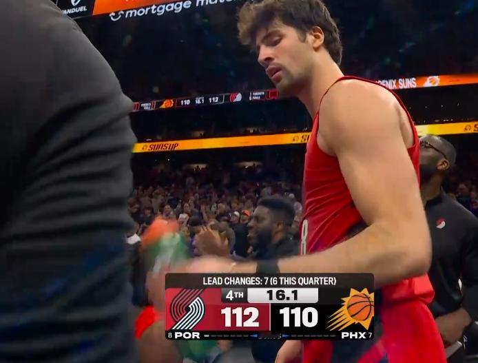 16.1秒 预测一波会不会出现绝杀  开拓者vs太阳nba附加赛