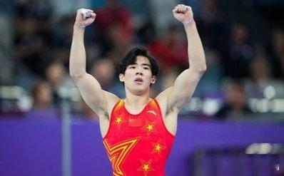 #张博恒也没躲过暑假学驾照#那咋了，虽然张博恒是奥运亚军，但咱也是个零零后，男大