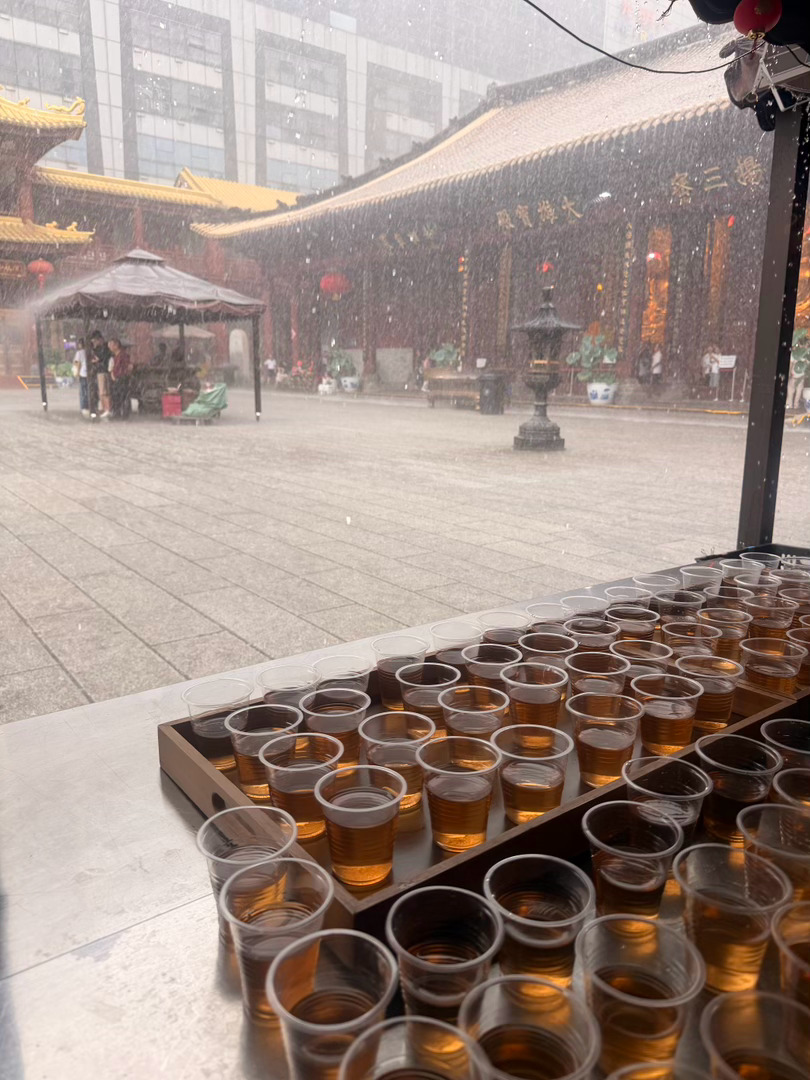 生活手记大佛寺做义工，感受着大雨滂沱 广州·大佛古寺