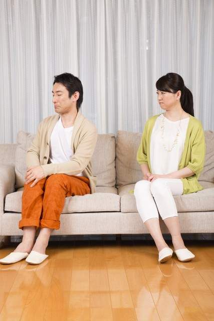 出轨真正的玄学报应：不离婚也会耗尽一生福气，天道从不会饶人