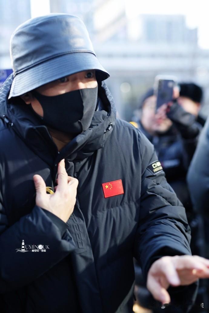 春晚终于进步了，不再因为舆论就把好演员拒之门外。

记得上个猴年，全国人民都希望