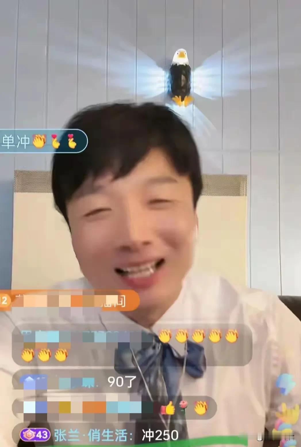 啥？
没听错吧？

有人邀请战兰演短剧
她要彻底进军娱乐圈了

据小健健说
他给