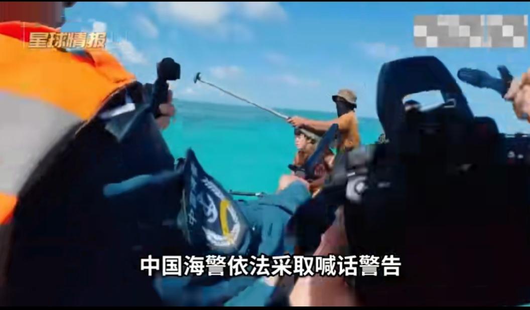 这才是现场真相！菲兵持棍猛砸围堵，我海警硬核反制全程压着打！
        我