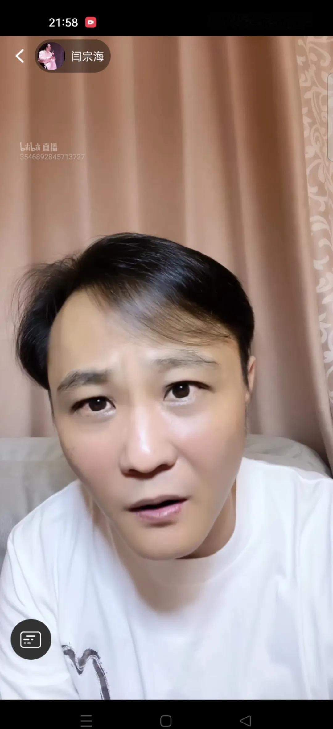 7年人设一夜翻车，你信吗？

双胞胎车模、圣人滤镜、70后大叔，全炸在同一口锅里