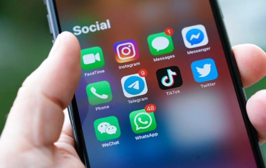 【美国女子赢得针对社交媒体平台的诉讼】美国法院裁定 Meta 和 YouTube