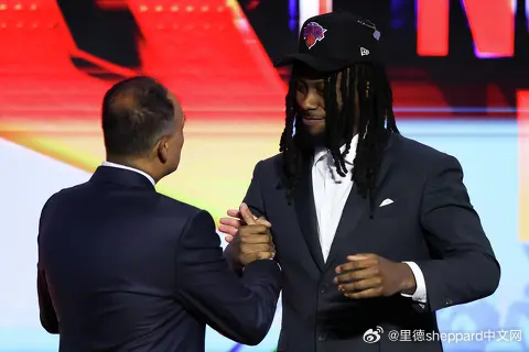 休斯顿火箭为何向上交易，并在第31顺位选中俄亥俄州立后卫布鲁斯·桑顿作者：瓦伦·