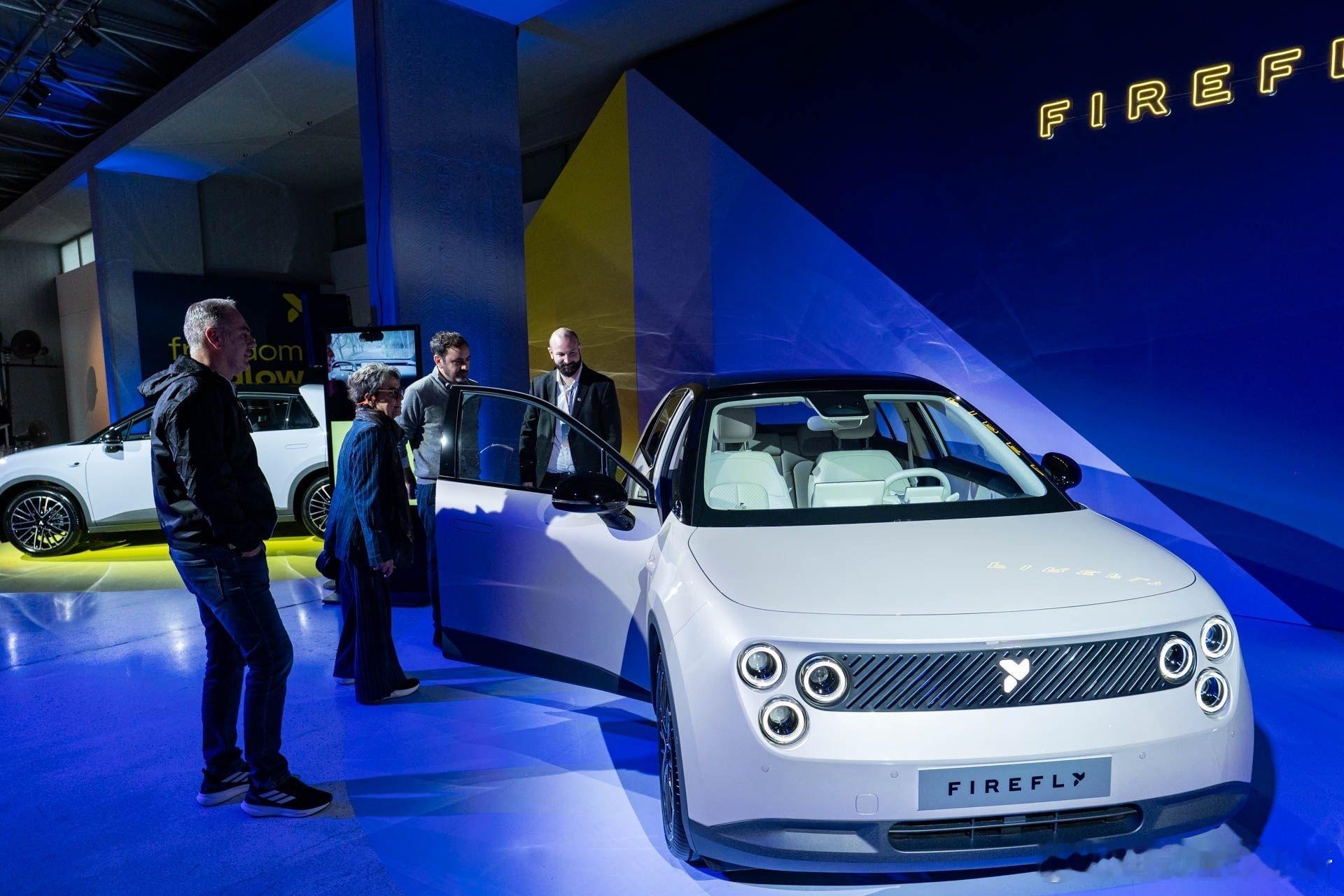 蔚来和萤火虫双品牌正式在希腊启动！初始产品线包括 firefly萤火虫、EL6、