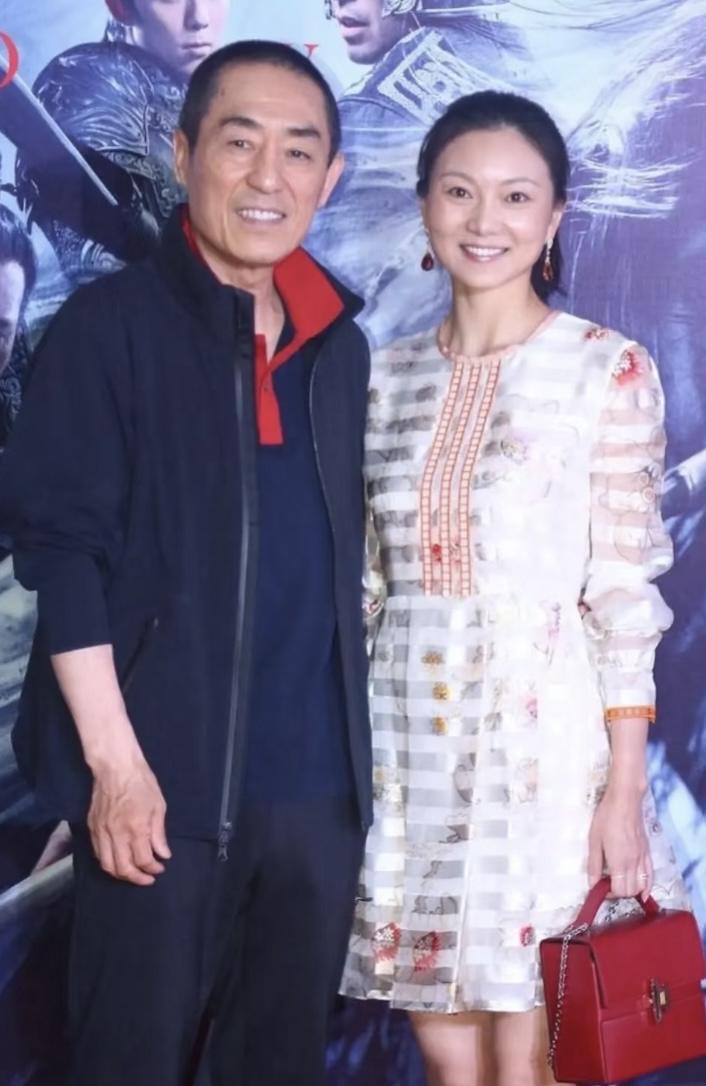 张艺谋与陈婷：跨越年龄的爱与坚守

在娱乐圈，轰轰烈烈的爱情常有，能相守一生的却