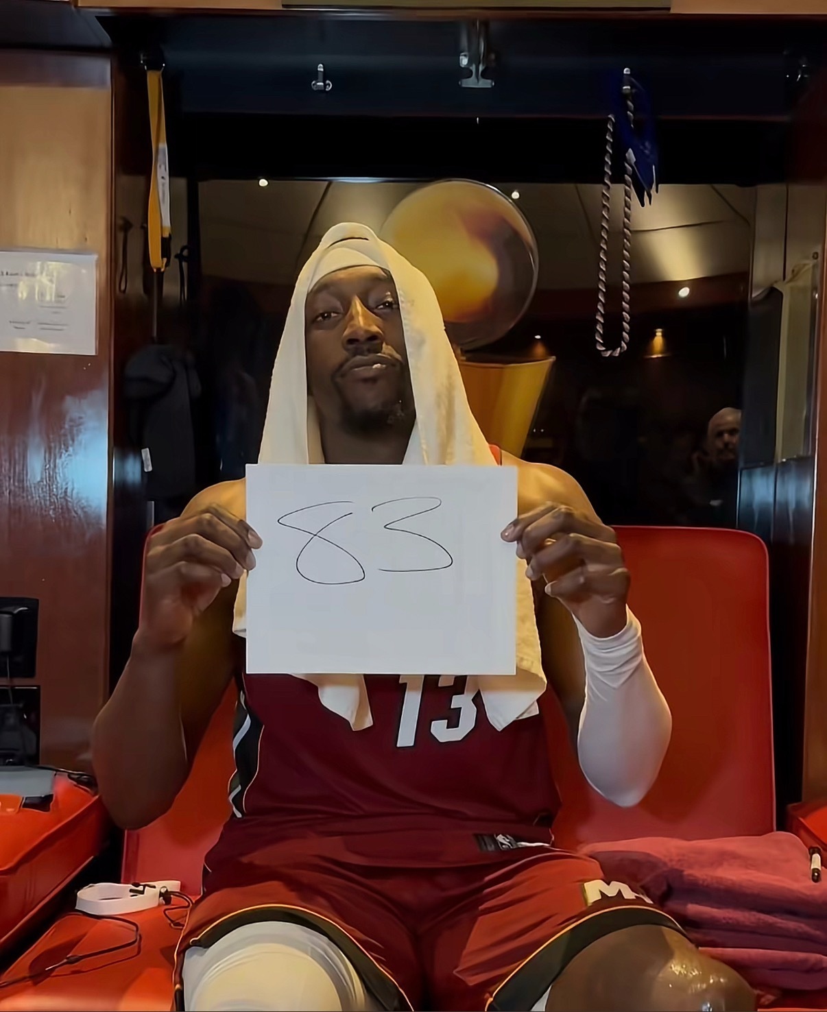 阿德巴约现役得分王 阿德巴约狂砍83分9篮板，超越科比81分，升至NBA历史第二