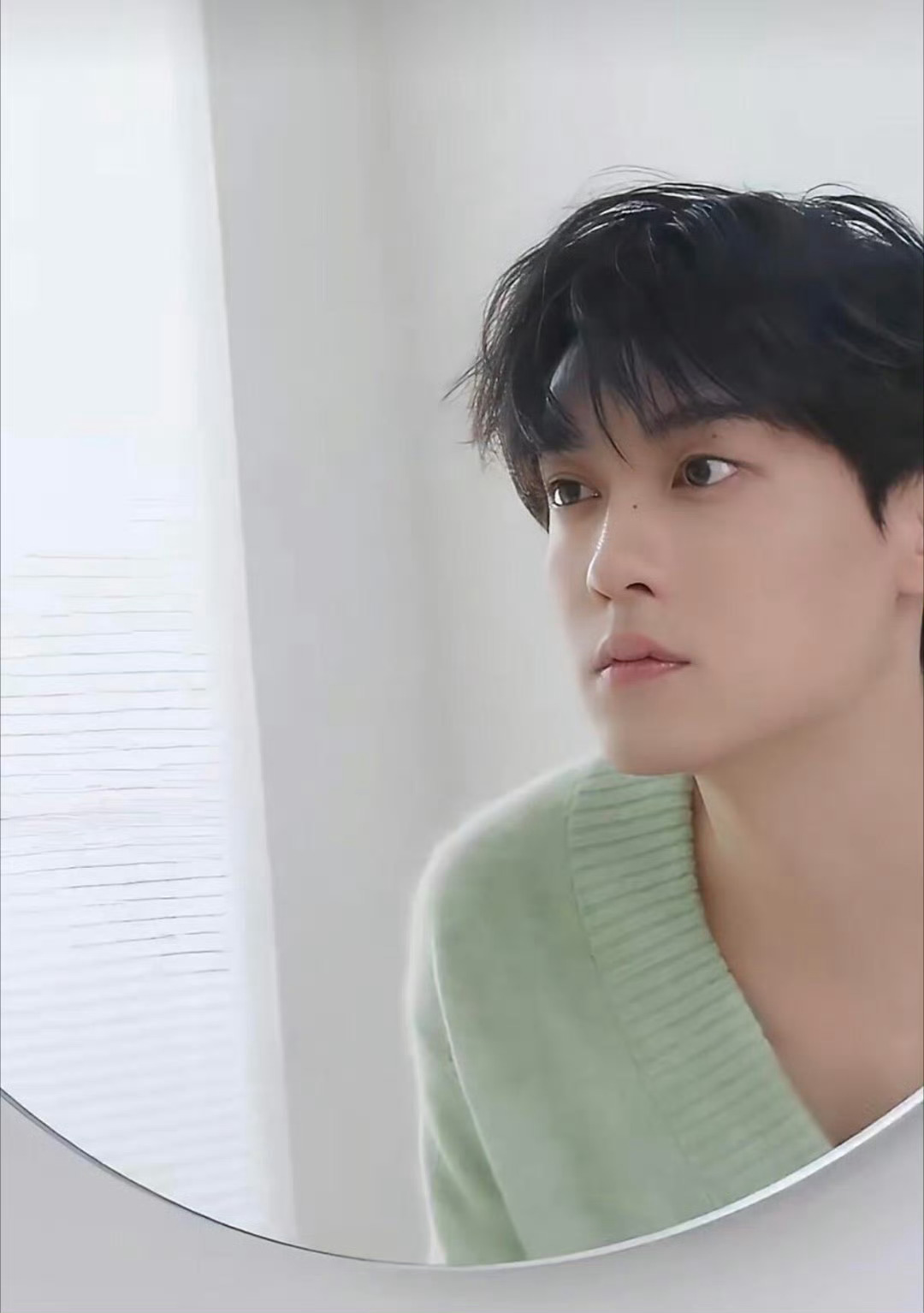 田栩宁满满的人夫感 田栩宁这组图真的满满的人夫感，怪不得梦女多，这也太好梦了