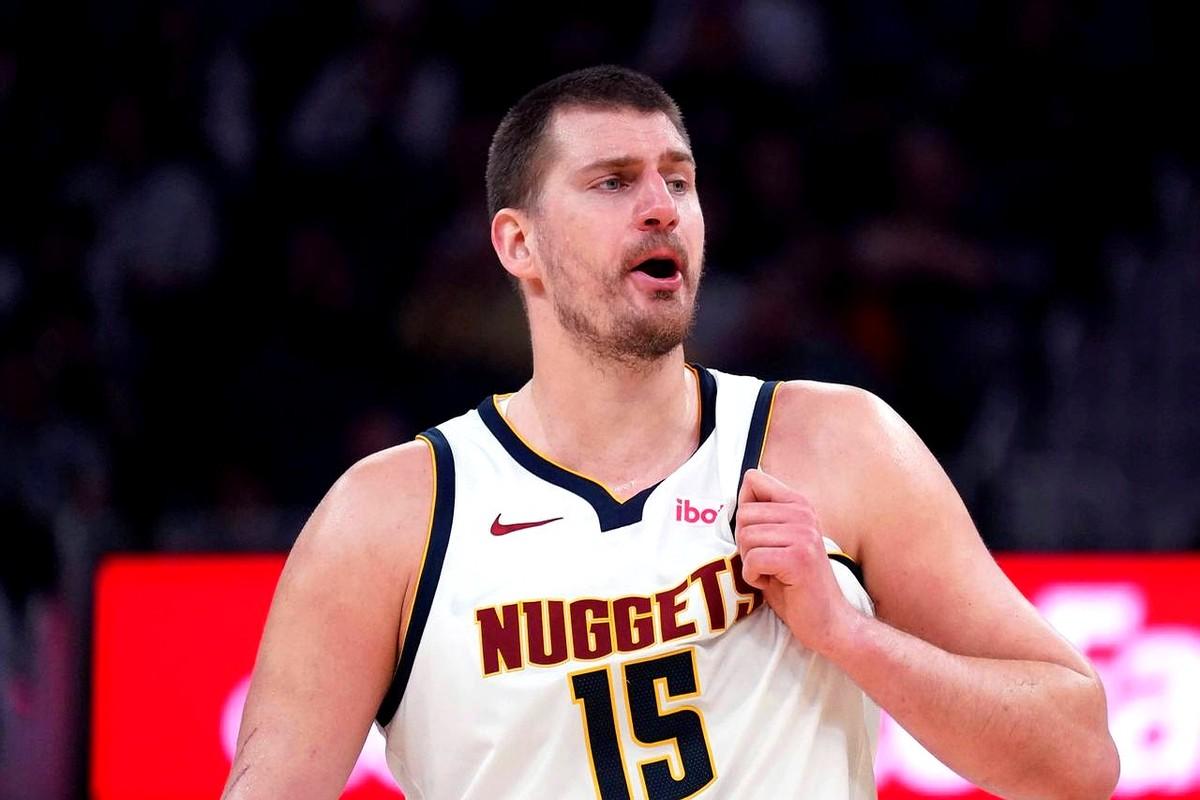 明天掘金对灰熊，这仗还有悬念吗？

约基奇刚拿超级三双，掘金9连胜西部前三。另一