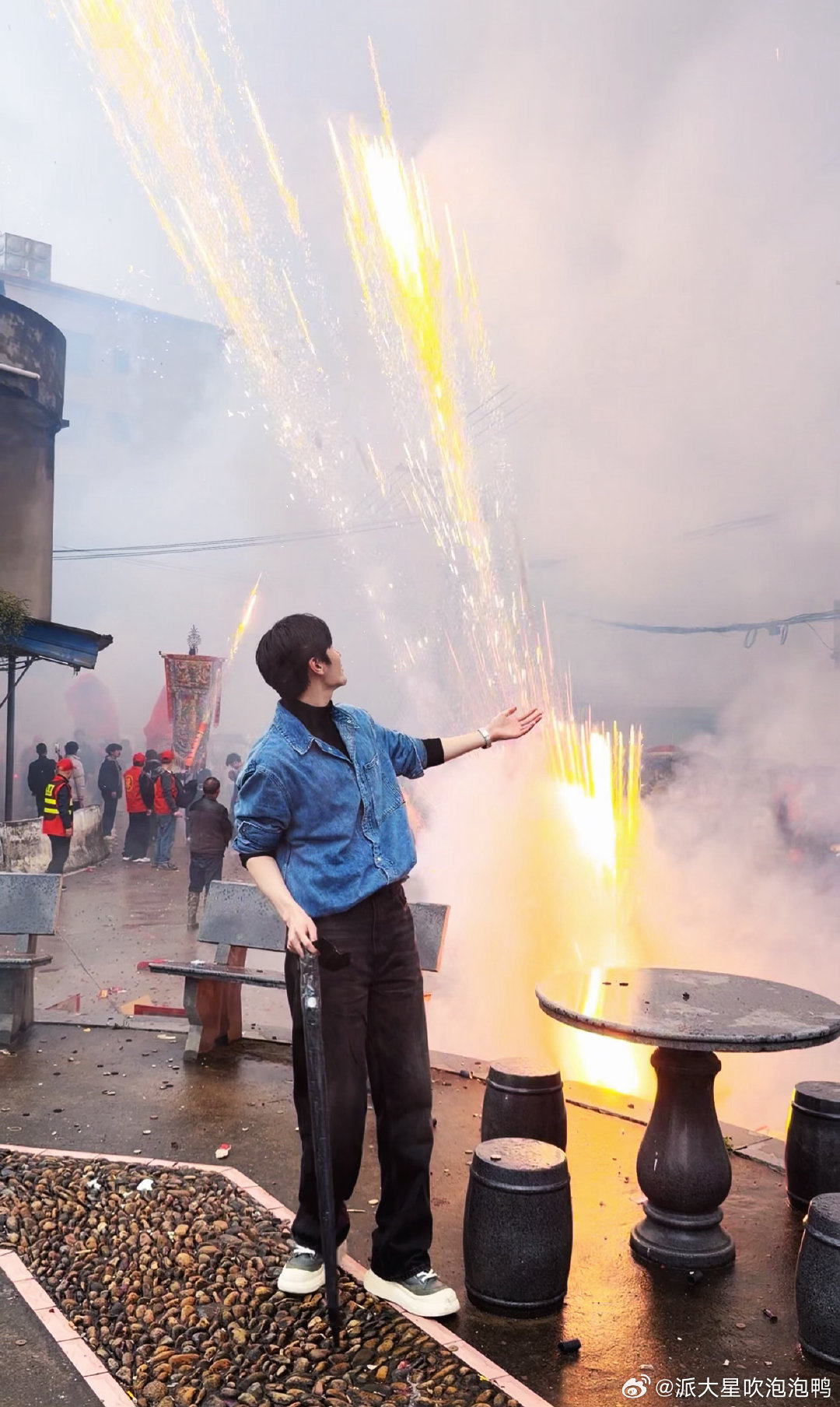 刘海到底为什么宽 玩梗玩到这种程度，也是没谁了😜，这名字注定要成为经典梗！ 