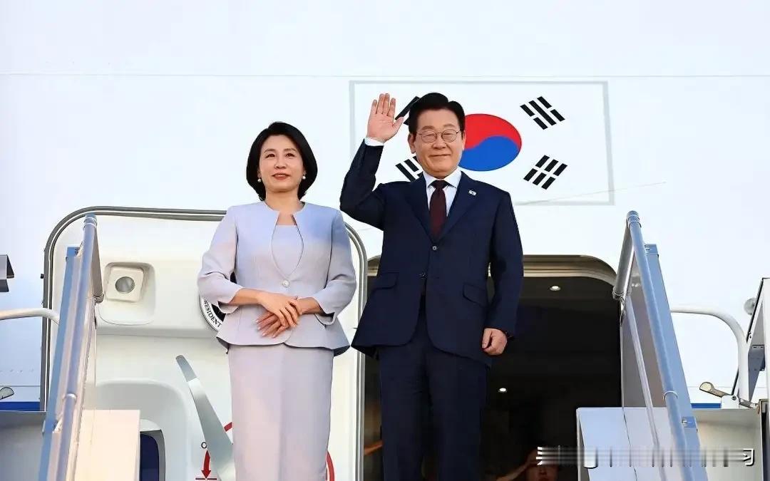 韩国这操作有点迷啊！一边总统喊着要来中国谈合作，一边军方又对着中俄联合巡航提抗议