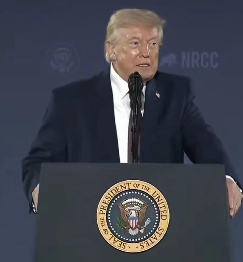 美国要使用核武器吗？特朗普发帖威胁伊朗：大错特错，赶快回头。否则一切将为时已晚。