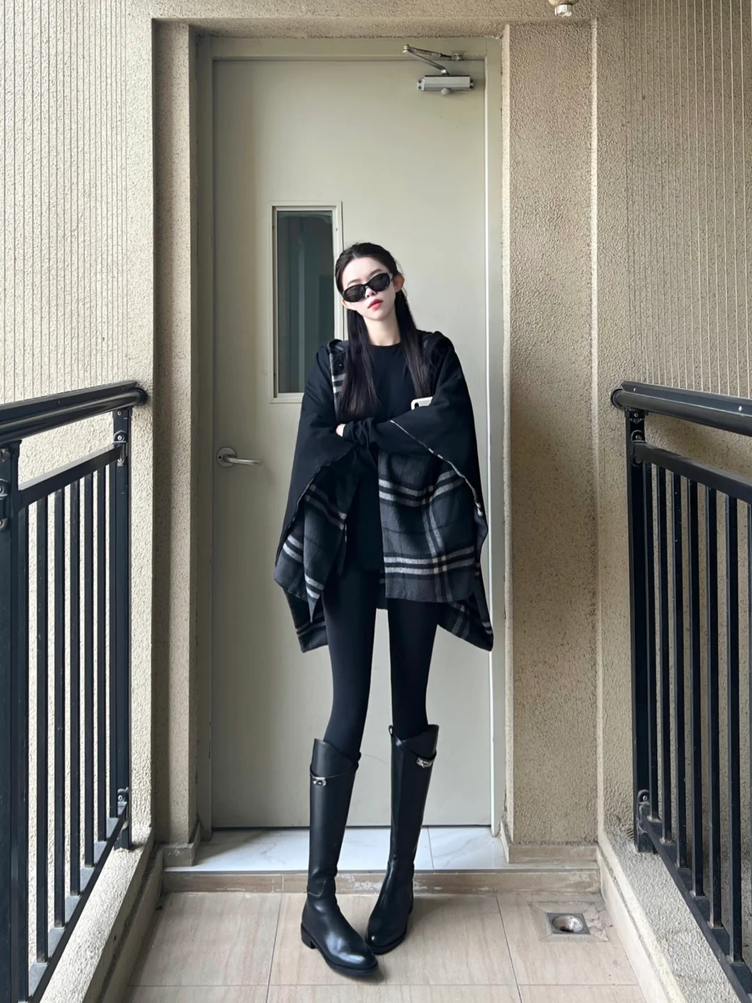 今天0度穿什么！斗篷➕长靴！