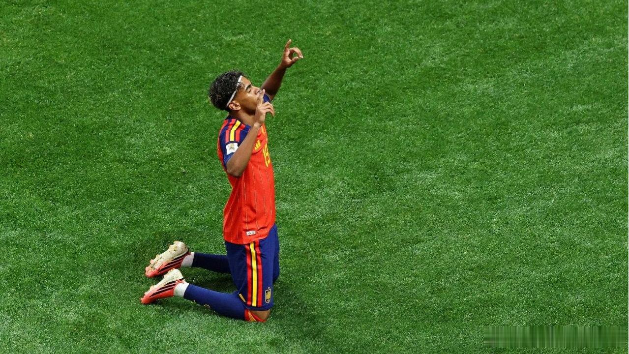 世界杯：传控与攻势足球至上，西班牙将战胜阿根廷夺得大力神杯西班牙vs阿根廷昨天法