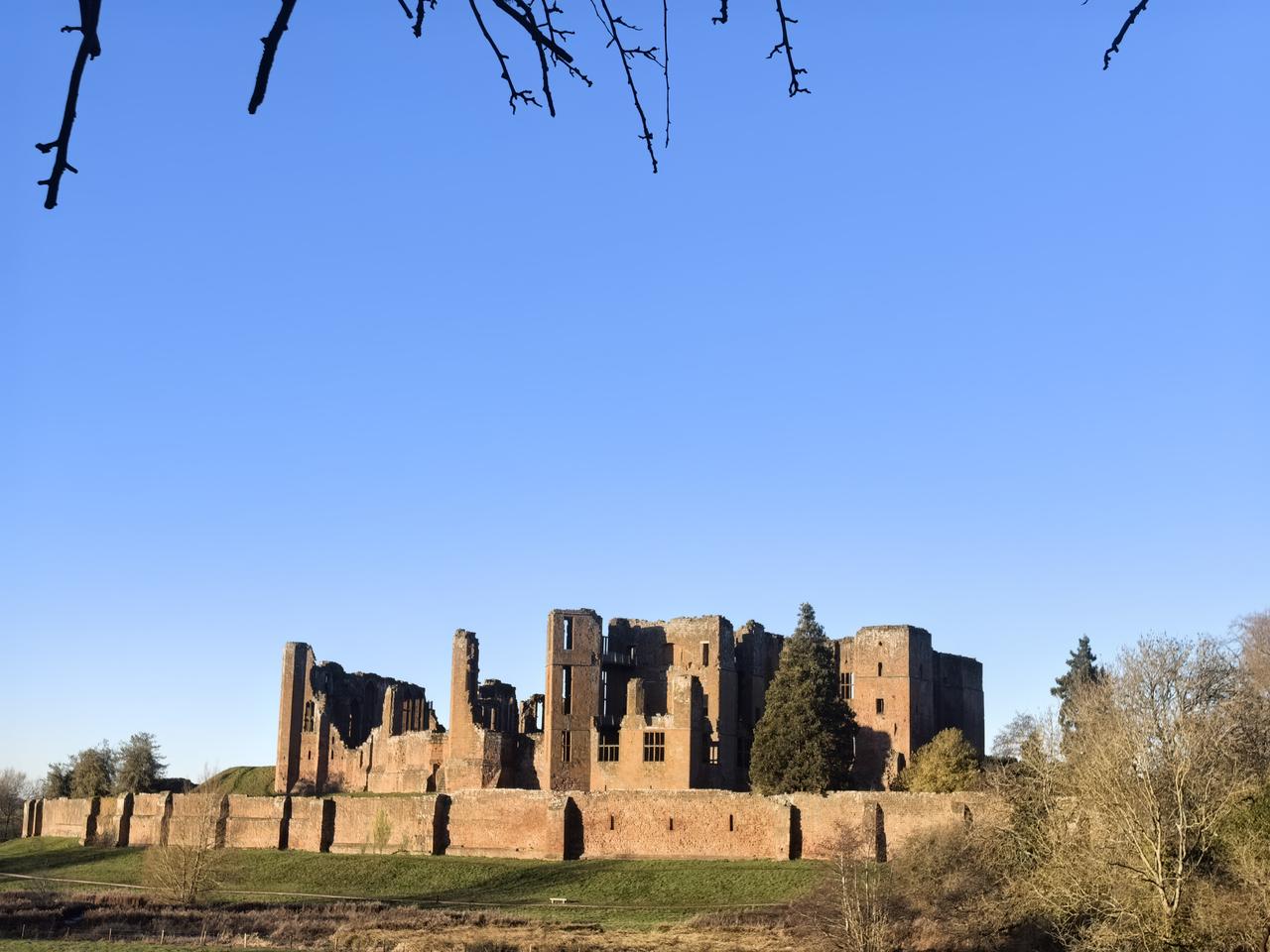 镇子上的旧城堡