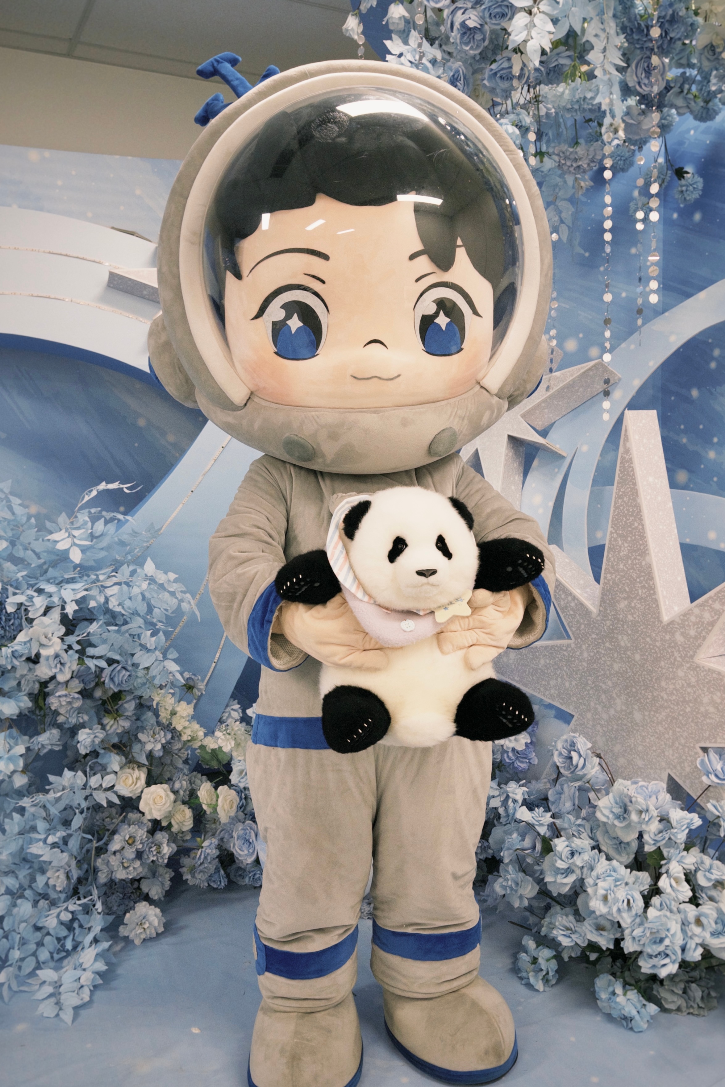 谁给我们小斗拍的显得头这老大