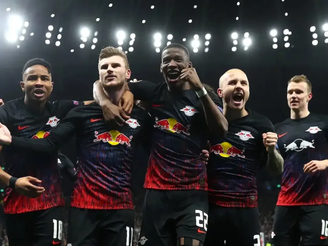 莱比锡稳居前列，奥格斯堡状态堪忧