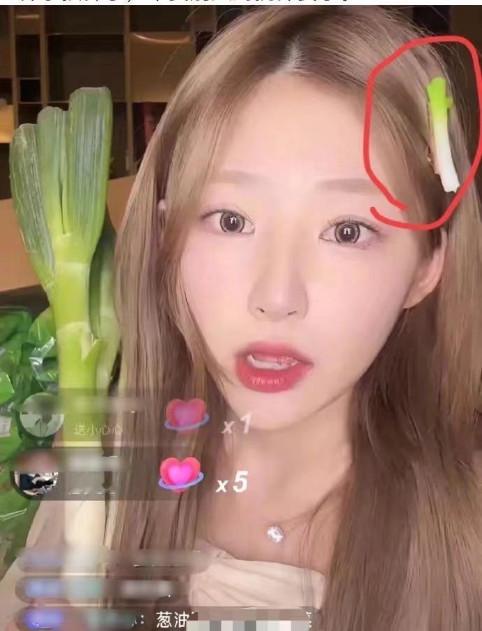 黄一鸣女儿“闪闪酱”的账号开播了[中国赞][中国赞]虽说是一岁大女儿的抖音号，但