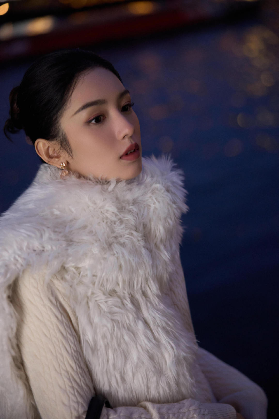 周也国内首穿周也Dior大秀造型出图 哇⊙∀⊙周也Dior大秀造型出图国内首穿 