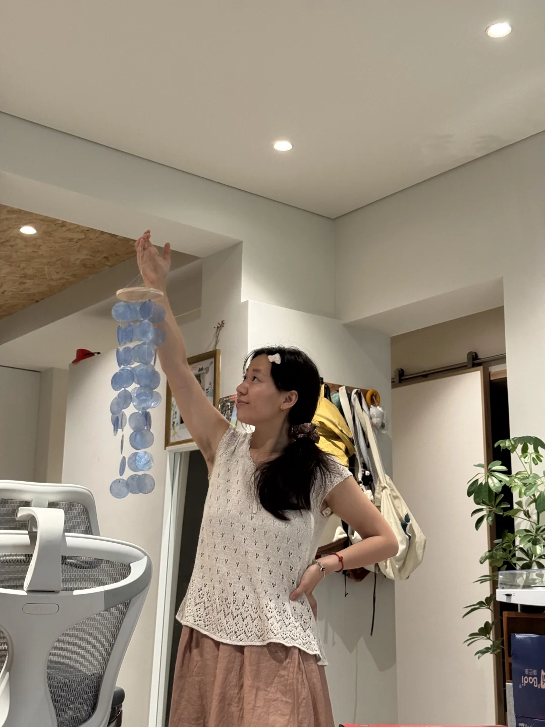 妈妈说：你不像是我的女儿，像别人家的女儿。