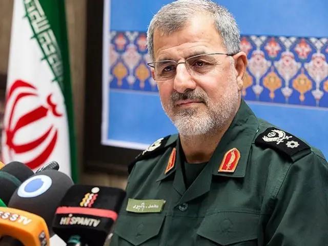 以色列说在28日对伊朗的军事打击轰炸中，伊朗革命卫队司令帕克普尔以及伊朗国防部长