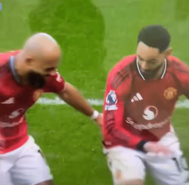 🔻所以阿莫林是怎么回事？🔻拥有这样一支超级球队怎么能输掉这么多比赛？抽象曼联