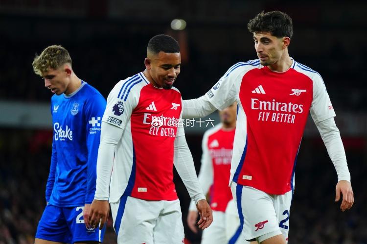 约克雷斯状态不佳，这为热苏斯重新夺回首发打开大门在热苏斯复出后，《每日电讯报》撰