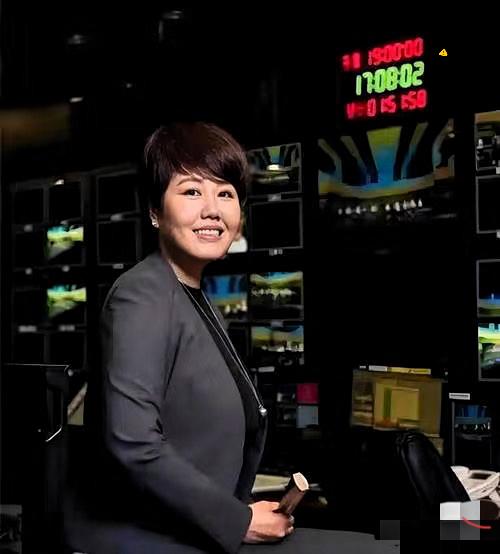 于蕾担任央视春晚总导演。
​​我好奇查了一下这位导演的履历。
​​不查不知道，一