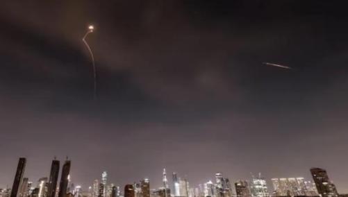 开战29天第一次，伊朗终于捞到大鱼了。据伊朗媒体报道，3月28日伊朗军方找到了5