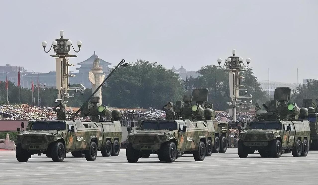 飓风-3000亮剑：中国微波反无人机，3000米内无蜂群可逃！
 
中国兵器工业