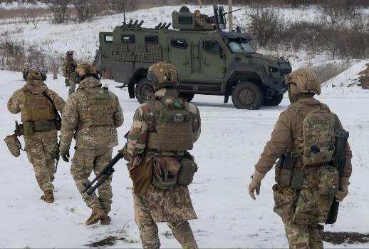 英国军情六处前负责人理查德·摩尔声称，俄罗斯在乌克兰的战损令人震惊，仅仅去年最后