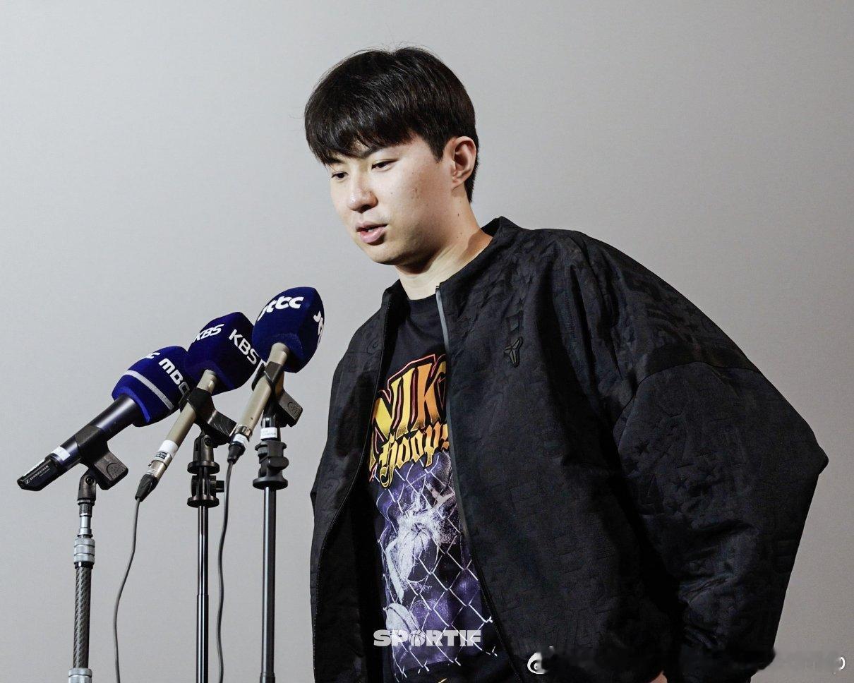 李贤重说长崎队友马场雄大总是鼓励他说“下一个目标是NBA”，给予了他很大的信心，