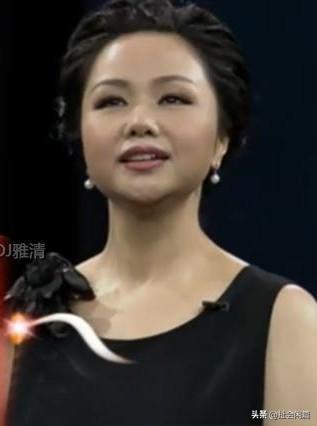 还能认出她是谁吗？
 
《边城》翠翠的扮演者戴呐，拍完电影之后，没有继续拍戏，考