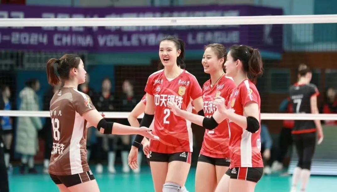 江苏女排3比0北京女排，获得联赛第三名！北京女排获得第四！
对比上赛季第六名，江