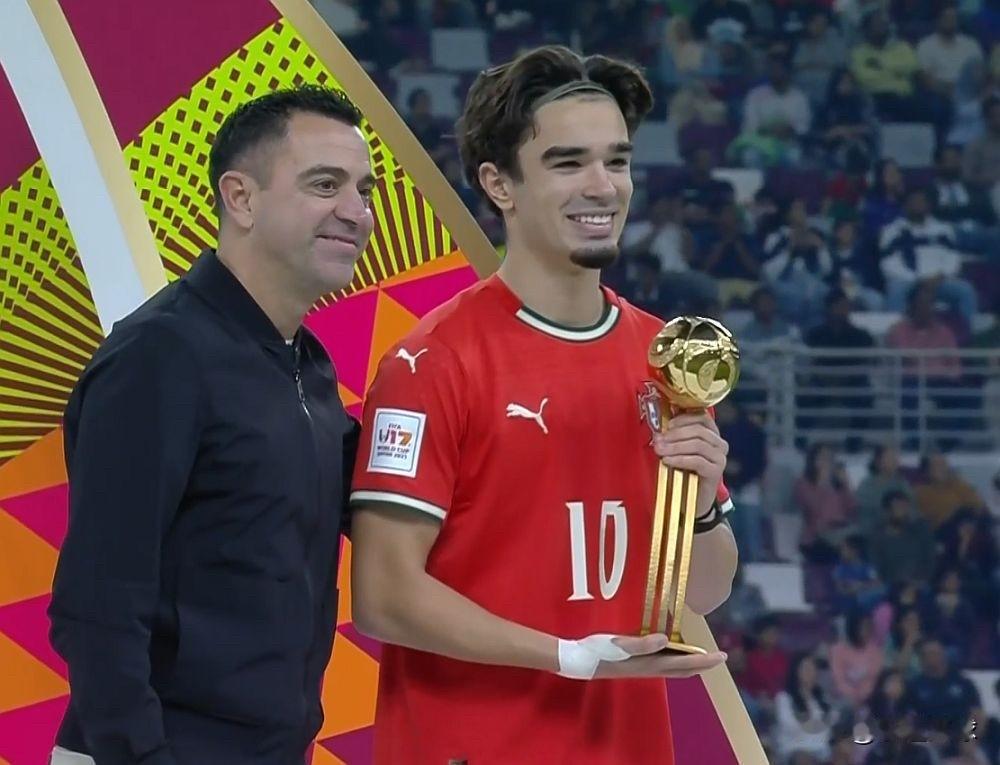 马特乌斯·米德当选2025年U17世界杯最佳球员！🥇
历届U17世界杯MVP得