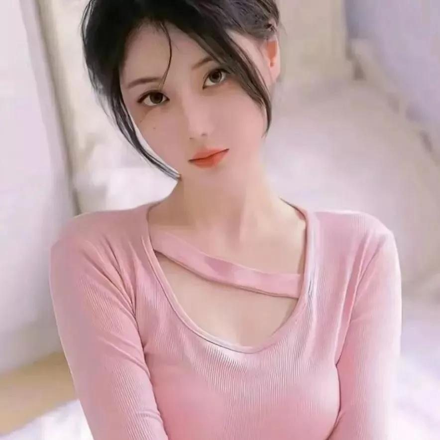 温柔甜美的粉色毛衣，少女感满满！💖淡淡的粉色毛衣 温柔粉色上衣 温柔毛衣少女 